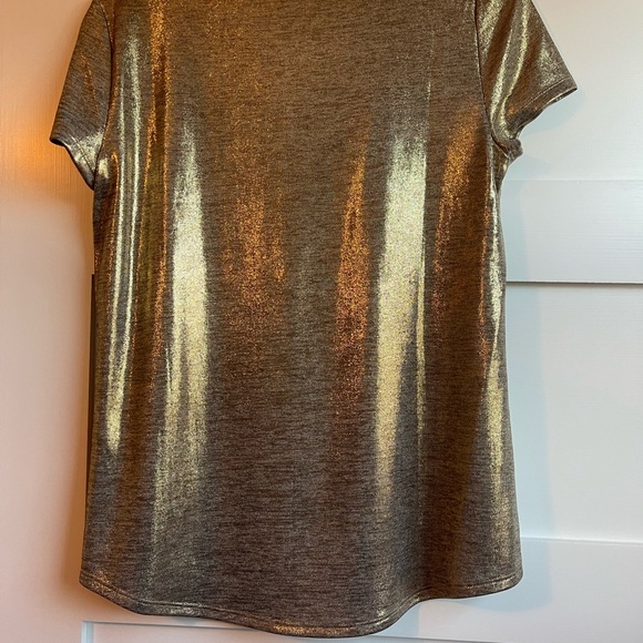 NWT White House Black Market Gold Top - Picture 2 of 5
